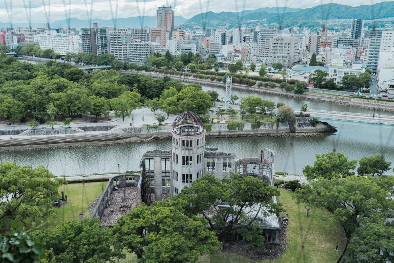 Sheraton Grand Hiroshima Hotel Exterior photo